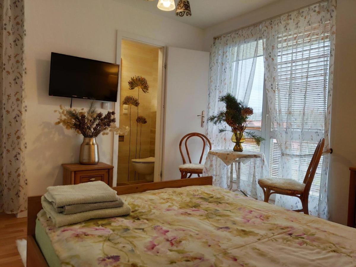 Przystanek Pod Skalkami Appartement Lesko Buitenkant foto
