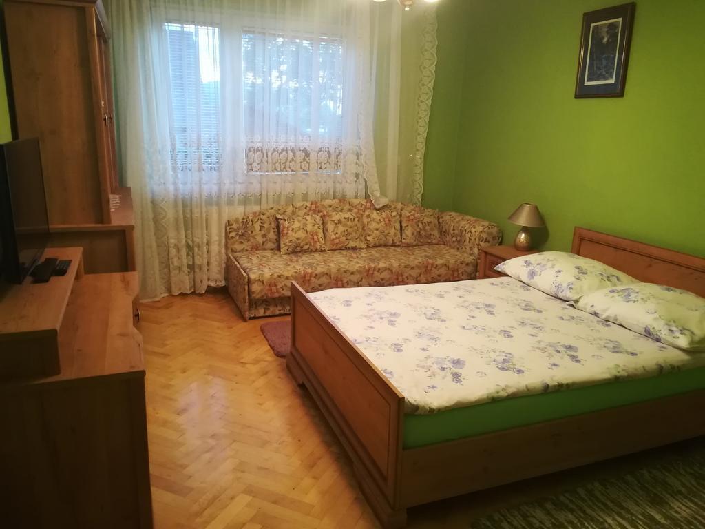 Przystanek Pod Skalkami Appartement Lesko Buitenkant foto