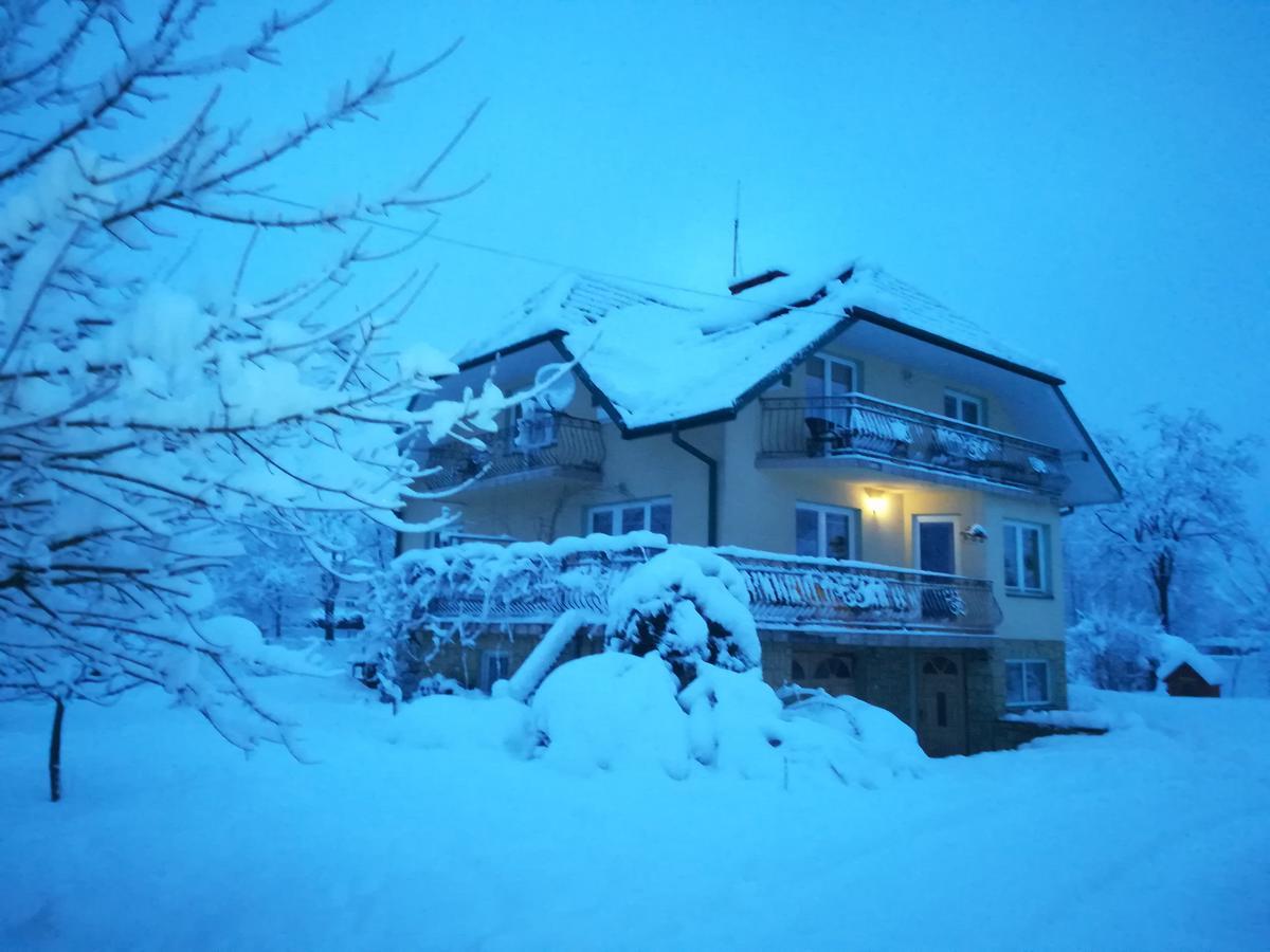 Przystanek Pod Skalkami Appartement Lesko Buitenkant foto
